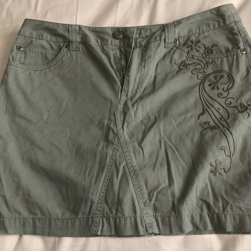 Sonoma Life and Style Embroidered Skort